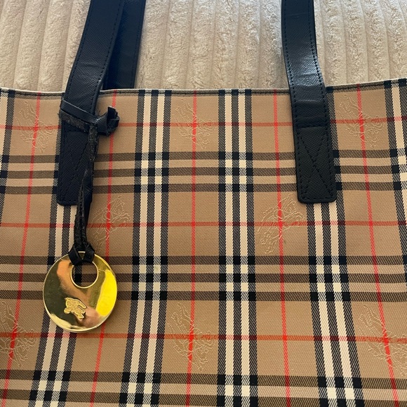 Authentic Vintage Burberry Tote - Picture 3 of 14